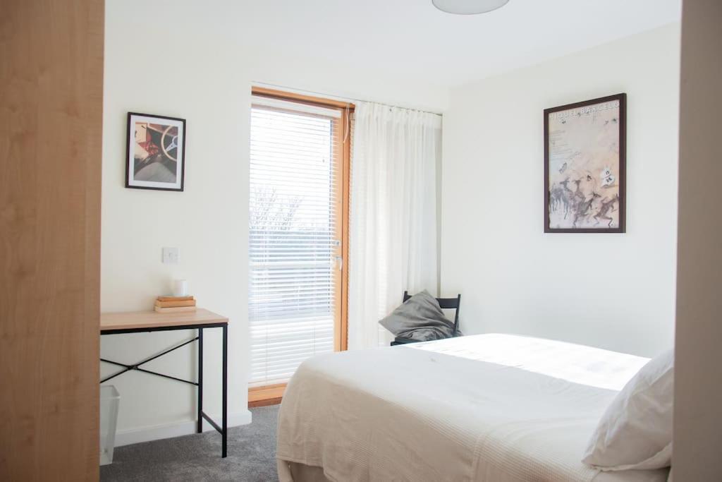 2 Bed 2 Bath Apartment With Canal View ダブリン エクステリア 写真